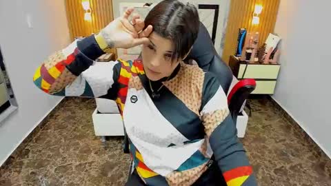 Karol and Luna online show from November 12, 2025, 7:46 pm