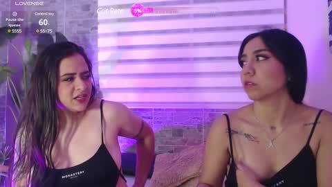 Snapshot of karolandmichel chatting on March 11, 2025, 11:44 am Karol and Michel online show from March 11, 2025, 11:44 am