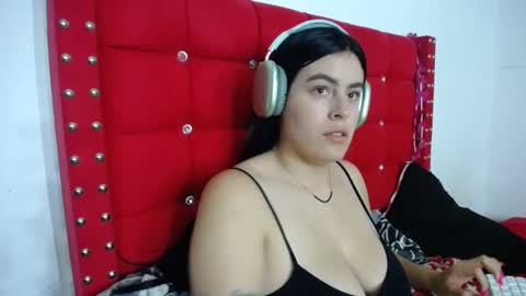 Snapshot of karolay_su chatting on February 22, 2025, 4:29 am ARIANNA online show from February 22, 2025, 4:29 am
