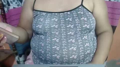 karolbb online show from October 15, 2025, 12:33 am