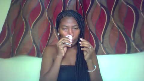karoliee online show from May 10, 2026, 5:56 am