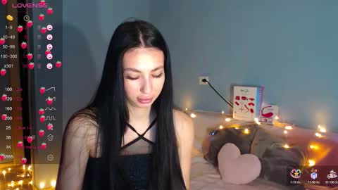 Kira online show from November 17, 2025, 2:06 am