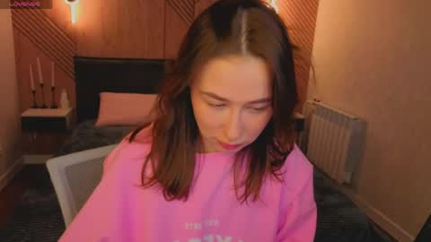 Karolina online show from April 10, 2026, 1:33 am