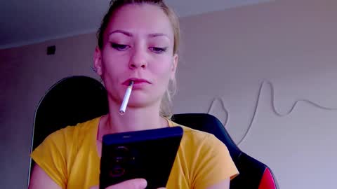 karoline121 online show from October 15, 2025, 6:13 am