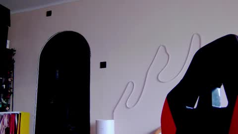 karoline121 online show from November 19, 2025, 9:09 am