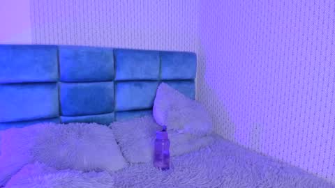 Karoline  online show from December 30, 2024, 8:36 pm