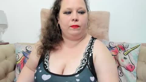 KarolineJoyy online show from February 14, 2026, 8:38 pm