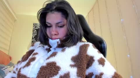 Snapshot of karolkaroline chatting on January 30, 2025, 9:04 pm KAROL 3 online show from January 30, 2025, 9:04 pm