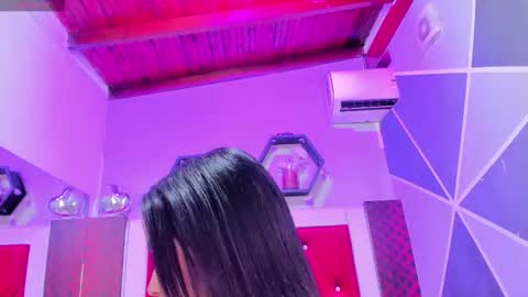 Snapshot of karoll014 chatting on February 23, 2026, 12:13 pm Karol online show from February 23, 2026, 12:13 pm