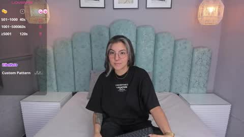 Snapshot of karoll_santos chatting on December 15, 2024, 5:02 am Karol Santos online show from December 15, 2024, 5:02 am