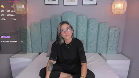 Snapshot of karoll_santos chatting on December 20, 2024, 3:58 am Karol Santos online show from December 20, 2024, 3:58 am