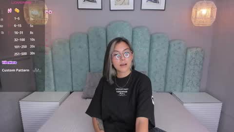 Snapshot of karoll_santos chatting on January 30, 2025, 9:57 am Karol Santos online show from January 30, 2025, 9:57 am