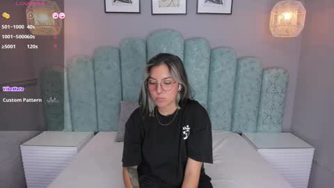 Snapshot of karoll_santos chatting on February 2, 2025, 6:26 am Karol Santos online show from February 2, 2025, 6:26 am