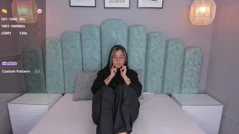 Snapshot of karoll_santos chatting on February 5, 2025, 6:56 am Karol Santos online show from February 5, 2025, 6:56 am