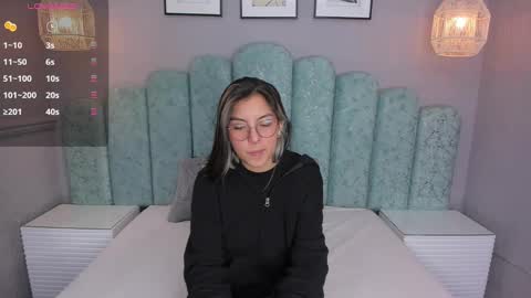 Snapshot of karoll_santos chatting on March 7, 2025, 3:51 am Karol Santos online show from March 7, 2025, 3:51 am