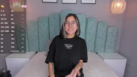 Snapshot of karoll_santos chatting on March 9, 2025, 9:35 am Karol Santos online show from March 9, 2025, 9:35 am