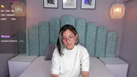 Snapshot of karoll_santos chatting on March 12, 2025, 9:55 am Karol Santos online show from March 12, 2025, 9:55 am
