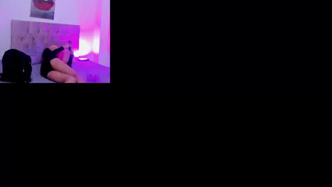 Snapshot of karollaandjhonx chatting on September 17, 2025, 12:51 pm karollaandjhonx online show from September 17, 2025, 12:51 pm