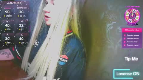 Snapshot of karolynafox chatting on February 11, 2026, 12:10 pm Caroline Fox online show from February 11, 2026, 12:10 pm