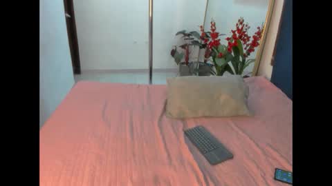 karooz_viirgin online show from November 23, 2025, 6:52 pm