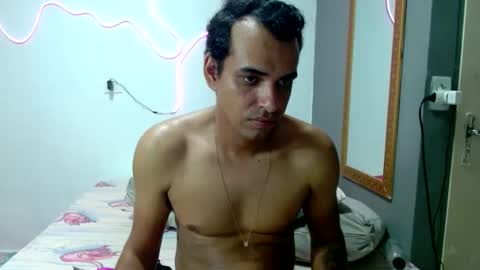Snapshot of kasaltaradinho chatting on December 6, 2024, 1:18 am Tamires e Maicon online show from December 6, 2024, 1:18 am