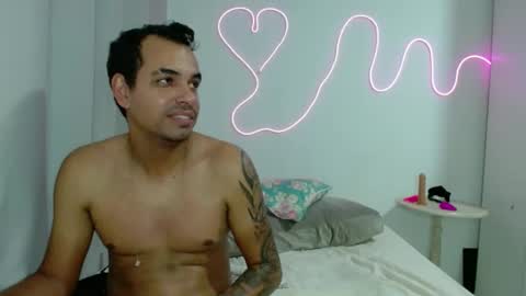 Snapshot of kasaltaradinho chatting on January 30, 2025, 8:21 pm Tamires e Maicon online show from January 30, 2025, 8:21 pm