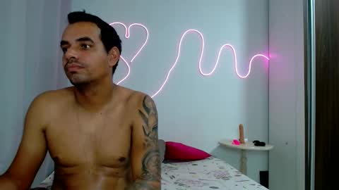 Snapshot of kasaltaradinho chatting on January 31, 2025, 10:21 pm Tamires e Maicon online show from January 31, 2025, 10:21 pm