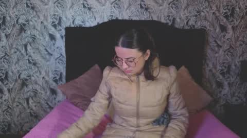 kassandra james online show from January 9, 2026, 1:03 pm