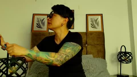 kat paradisse online show from May 22, 2026, 12:00 pm