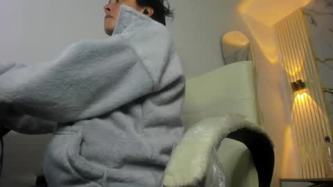 kataleya_bella online show from May 25, 2026, 6:58 pm