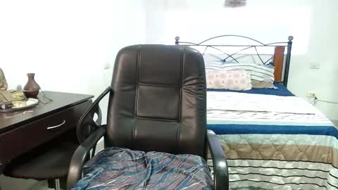 Snapshot of kataleya_skovar chatting on January 9, 2025, 12:03 am danna online show from January 9, 2025, 12:03 am