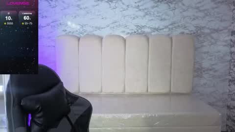 kataleya_t online show from November 8, 2025, 4:01 am