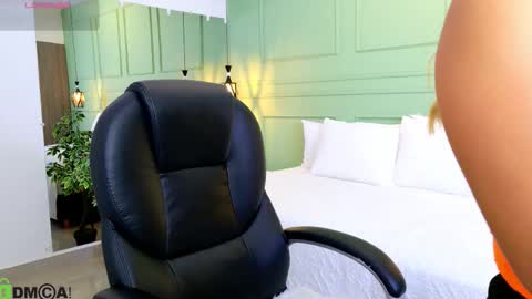 Kat online show from March 12, 2026, 12:00 pm