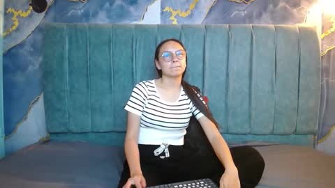 Katalina online show from February 24, 2026, 3:32 pm