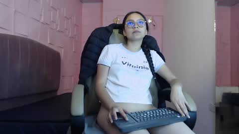 Katalina online show from March 31, 2026, 1:55 pm