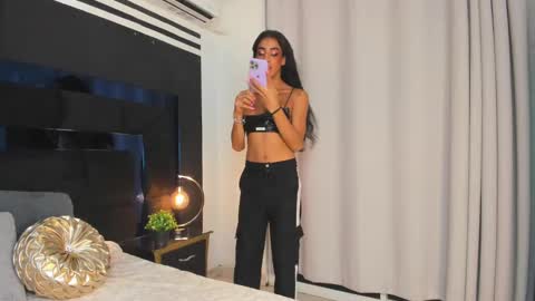 Snapshot of katamillants777 chatting on February 16, 2025, 2:20 am Kata Millants online show from February 16, 2025, 2:20 am