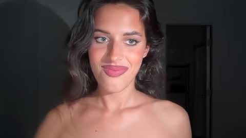 Snapshot of katarasimon chatting on October 24, 2025, 4:31 am katarasimon online show from October 24, 2025, 4:31 am