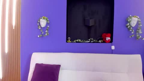 Kate online show from October 9, 2025, 9:35 pm