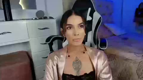 kate_bmoss_ online show from September 25, 2025, 1:42 am