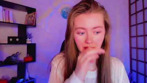 Snapshot of kate_cuddle chatting on December 24, 2024, 5:16 am Kate online show from December 24, 2024, 5:16 am