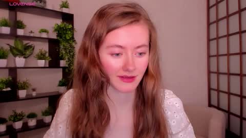 Snapshot of kate_cuddle chatting on October 22, 2025, 2:45 am Kate online show from October 22, 2025, 2:45 am