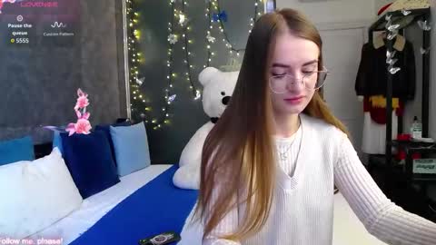 Snapshot of kate_jonson chatting on November 13, 2025, 8:02 am .Be kind and gentle with me and I will do my best for you. online show from November 13, 2025, 8:02 am