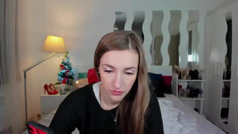 Snapshot of kate_redgar chatting on January 3, 2025, 1:14 pm kate_redgar online show from January 3, 2025, 1:14 pm