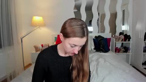 Snapshot of kate_redgar chatting on February 17, 2025, 10:18 am kate_redgar online show from February 17, 2025, 10:18 am