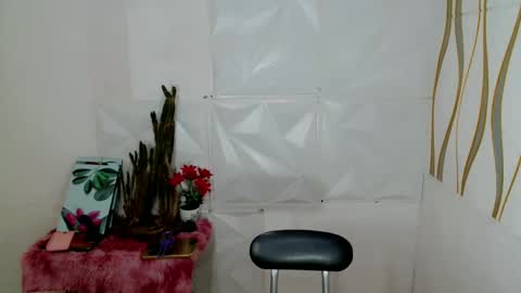 Snapshot of kate_romance chatting on December 23, 2024, 6:44 am Kate online show from December 23, 2024, 6:44 am