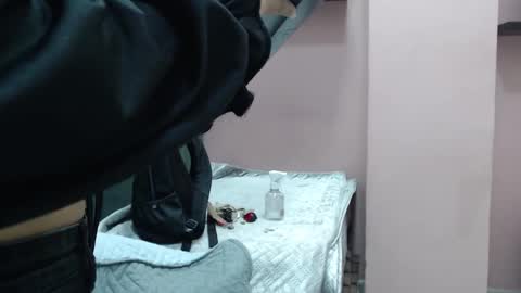 Snapshot of kate_stam chatting on September 23, 2025, 1:25 pm Kari online show from September 23, 2025, 1:25 pm
