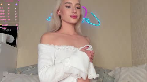    online show from December 3, 2024, 9:23 pm