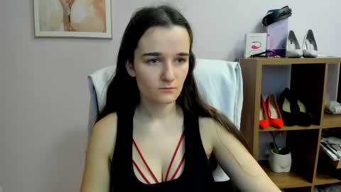 Kate  online show from April 26, 2026, 6:44 am