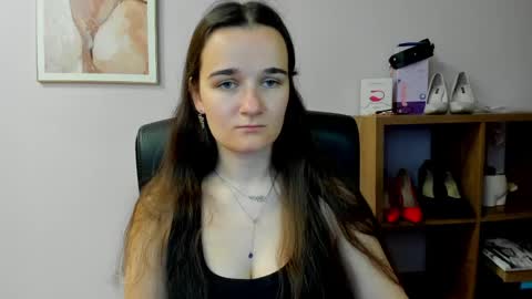 Kate  online show from May 10, 2026, 7:02 am