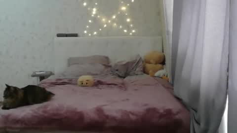 Kate Bunny online show from April 26, 2026, 12:58 pm
